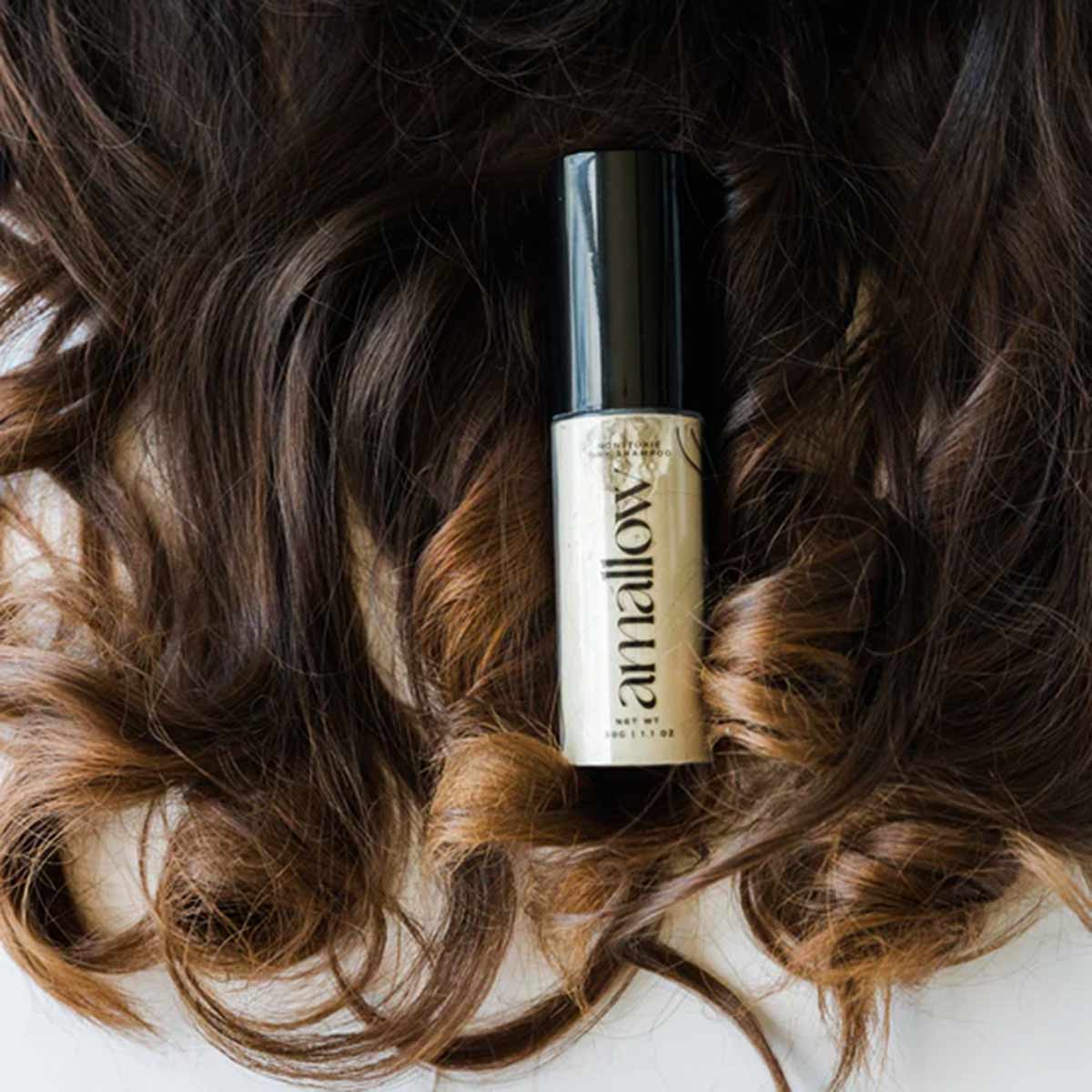 Dry Shampoo, by Amallow Tallow